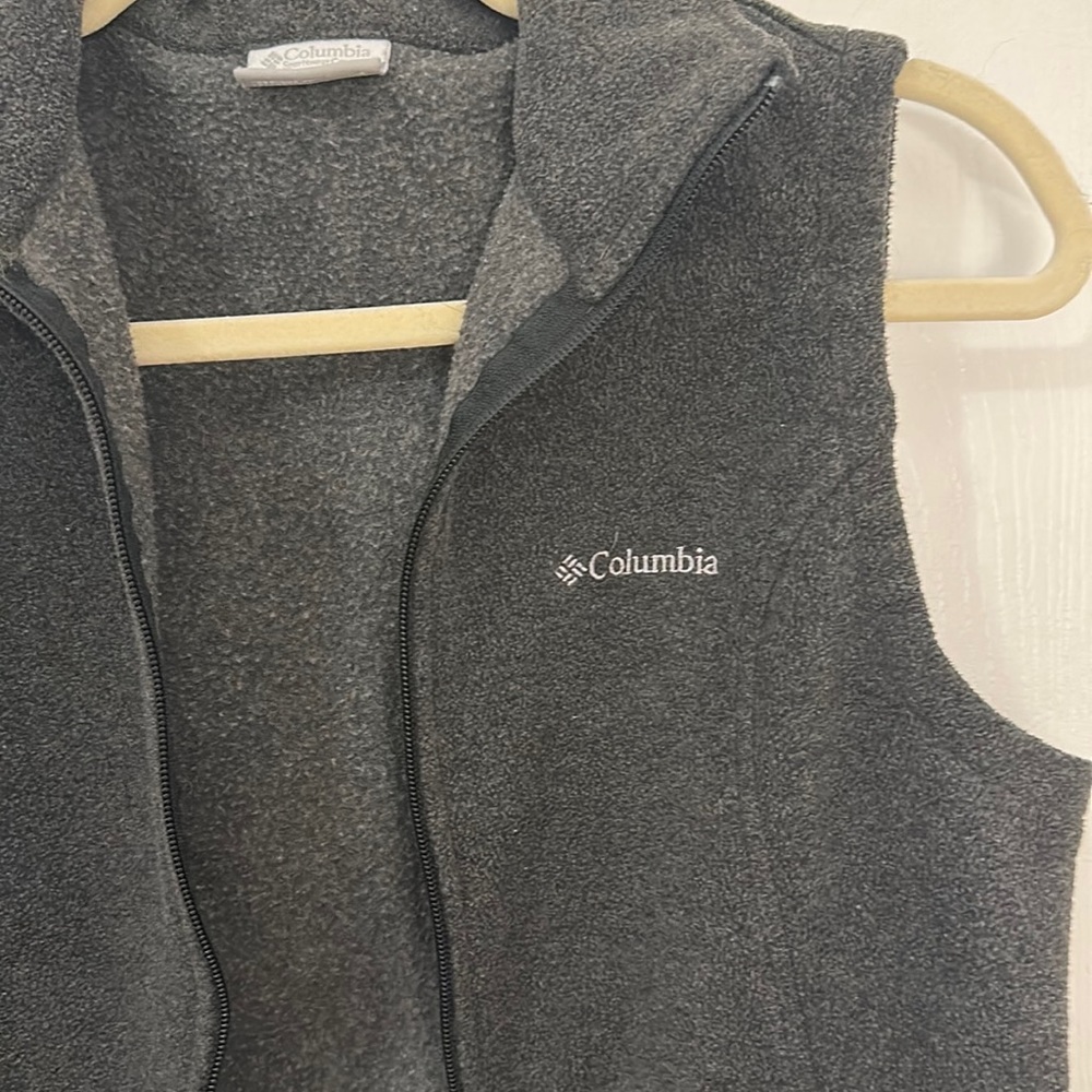 Columbia Vest